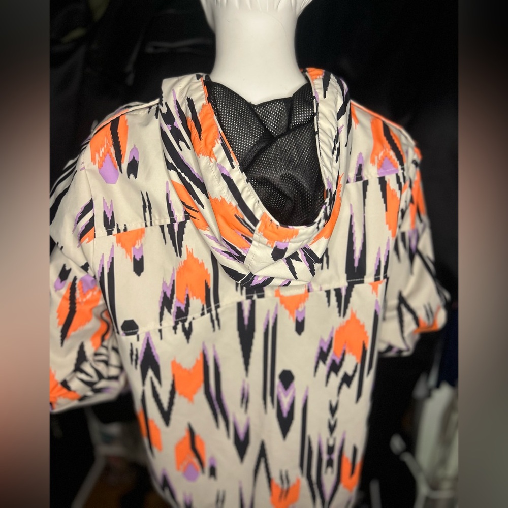 Volcom Orange and Black Patterned Jacket - Picture 4 of 6